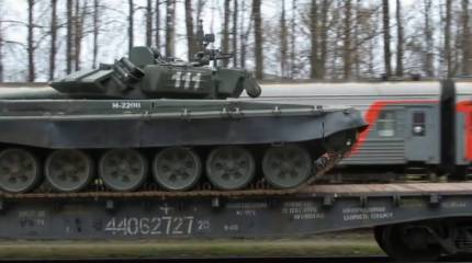 «Россия посылает в Белоруссию старые танки»: в зарубежной прессе считают «обманом» передислокацию войск