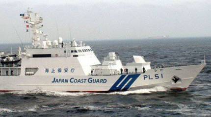 Японские и китайские моряки обменялись "любезностями" у островов Дяоюйдао (Сенкаку)