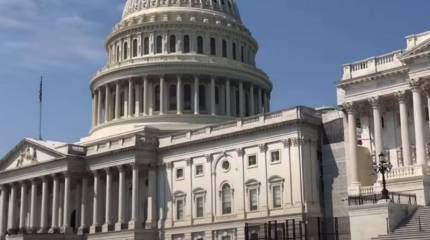 Американская полиция изъяла штурмовую винтовку из приближавшегося к Капитолию автомобиля