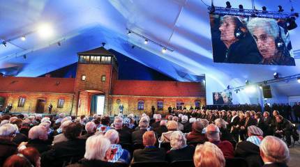 Ехидные комментарии. Холокост позади, День Победы впереди