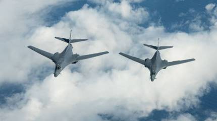 Cтратегические бомбардировщики B-1B Lancer ВВС США отработали нанесение ударов рядом с границей России
