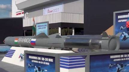 Индийские моряки успешно испытали ракету BrahMos морского базирования