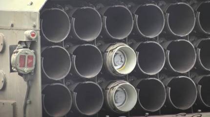 Российские войска с помощью ТОС-1 «Солнцепёк» уничтожили группу противника, появившуюся в находящемся в «серой зоне» селе Пятихатки