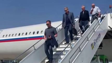 Во дворце Чириган в Стамбуле начались переговоры глав делегаций Владимира Мединского и Рустема Умерова