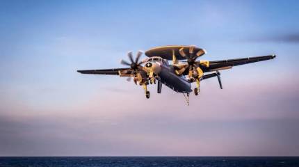 «Едва не потеряли самолёт-разведчик»: инцидент с E-2C Hawkeye ВМС Франции