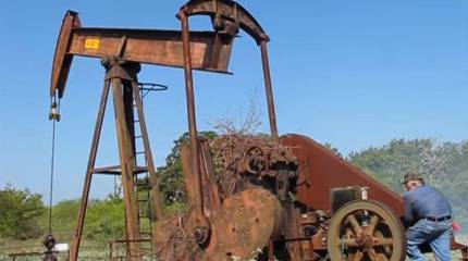 Цены на нефть опять перешли к падению: эксперты снова всё объяснили