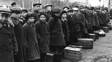 Фашисты запрещали детям кататься на санках