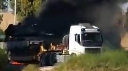 Высказаны версии о причинах возгорания автоплатформы с израильским танком Merkava близ границ сектора Газа