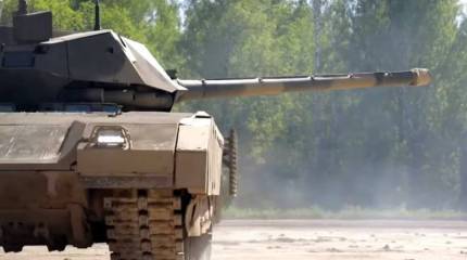 Military Watch: Алжир закупает российские танки Т-14, ЗРК С-500 и бомбардировщики Су-34М