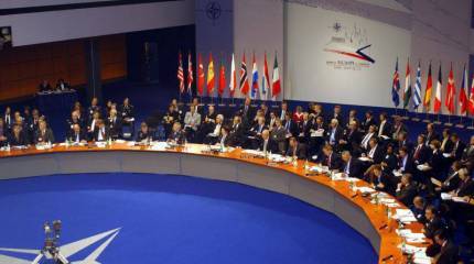 НАТО предупреждает: Россия опасна для вашего здоровья