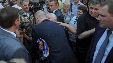 Яценюк оценил восстановление Донбасса в "киевскую трёшку"