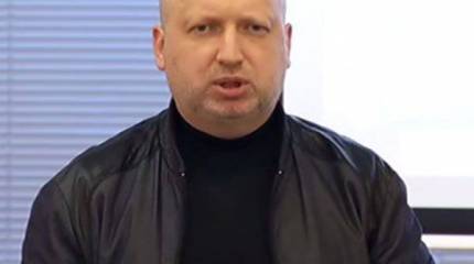 Турчинов: "Решение о наступлении на востоке Украины принималось Путиным на Совбезе РФ"