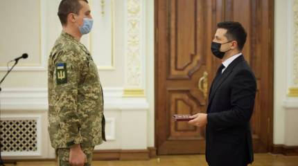 Украинские эксперты считают, что поставки оружия из США сегодня могут сыграть против президента Зеленского