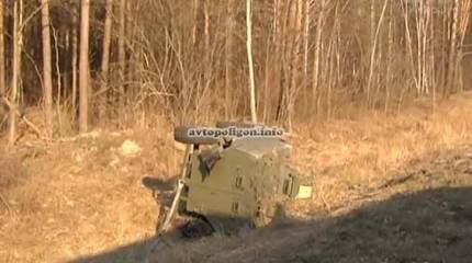 Украинские БТРы «Saxon» по дороге в Харьков попали в аварию. Один человек погиб