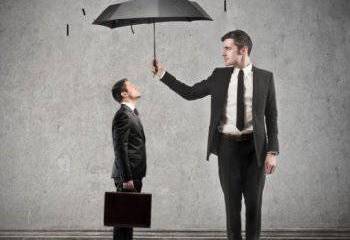 Кризисного менеджера вызывали? Два закона в одном флаконе