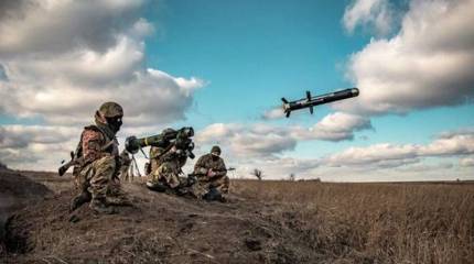 Российское посольство обвинило США в поставках оружия украинским неонацистам