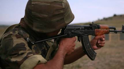 Азербайджанская армия пытается продвинуться в глубину линии обороны в Нагорном Карабахе