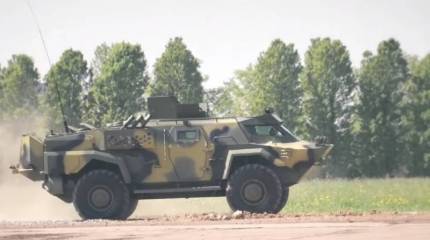Первые белорусские БТР "Кайман" проверили на учениях в России