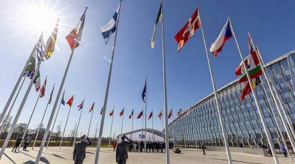 Американский политолог: С учетом украинского конфликта НАТО следует усилить военное присутствие в Европе для противостояния России