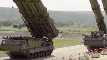 Бригадный комплект ЗРС С-300В4 поступил на вооружение зенитчиков ВВО