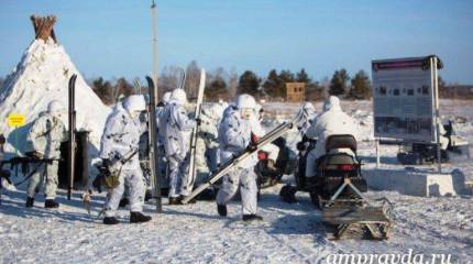 Для курсантов ДВОКУ построен ледовый полигон