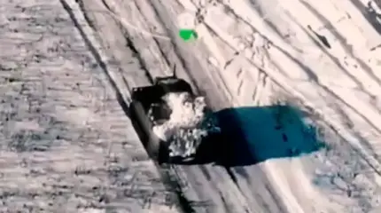 Один гусеничный робот 