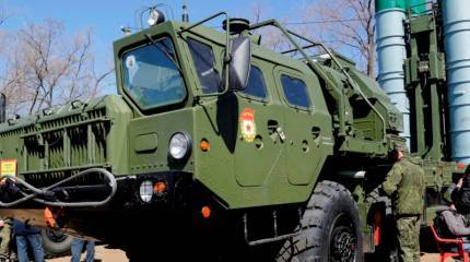 В войска досрочно поставлен полковой комплект С-400