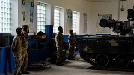 ВС Украины активно готовят курсантов-танкистов