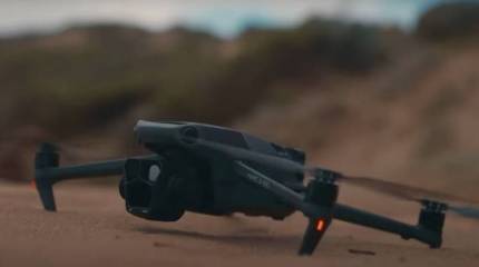 Российские военнослужащие провели эвакуацию заглушенного украинской РЭБ коптера с помощью второго дрона