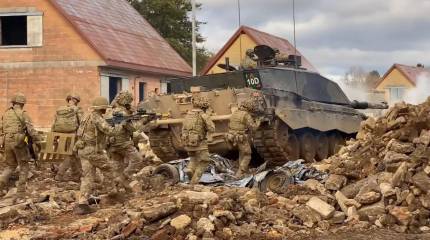 «Губительная тактика»: британскую армию раскритиковали за «движение за бронёй»