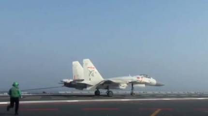 Для работы с электромагнитной катапультой: в Сети появились новые фотографии китайского истребителя J-15T