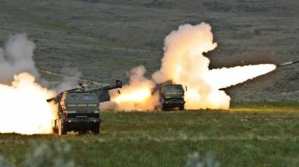 Три пусковых установки и одна транспортно-заряжающая машина РСЗО HIMARS уничтожены за сутки - Минобороны