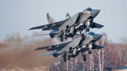 Звено модернизированных истребителей МиГ-31БМ поступило в ЦВО