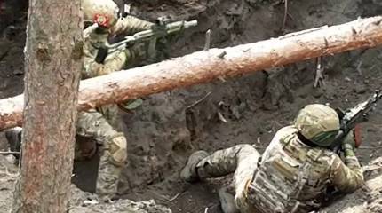 Мотивация и согласованность: показаны кадры штурма бойцами ВС РФ позиций ВСУ в районе Ямполя