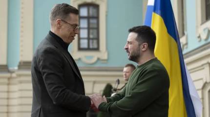 Президент Финляндии: Трамп больше не будет предлагать России «пряник»