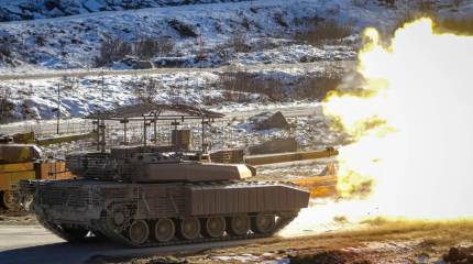 Показаны учения новейшего танка Leclerc XLR с комплектом защиты от дронов