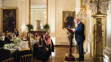 Сенаторы потребовали от Трампа рассекретить ядерное соглашение с Эр-Риядом