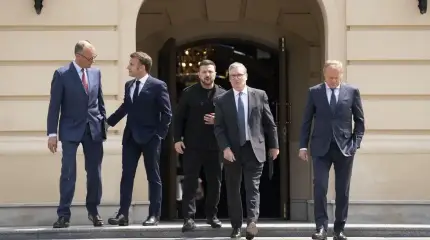 «Хотите победить - выиграйте войну»: Киеву и ЕС посоветовали принять план США