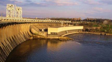 В Запорожье ограничили проезд через плотину ДнепроГЭС: изношенность