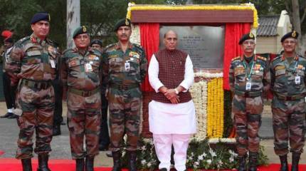 Индийская оппозиция: Сейчас надо тратить деньги не на оружие, а на противостояние коронавирусу