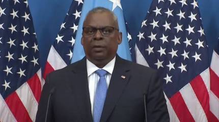 Конгрессвумен предложила понизить министру обороны США зарплату до одного доллара из-за его «плохой работы»