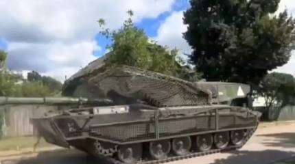 Показаны кадры передвижения двух танков Challenger 2 ВСУ якобы в Курской области