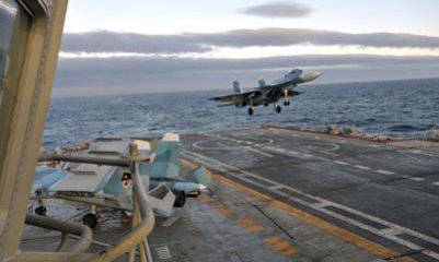 На «Адмирале Кузнецове» начались учебно-боевые  полеты истребителей Су-33