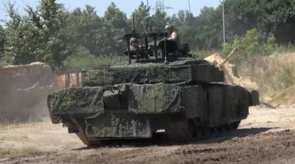 В Британии: Многооттеночный цифровой камуфляж верхней проекции танка позволит снизить уязвимость от БПЛА