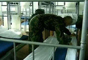 Офицеры элитной дивизии избили рядового - предположительно, полотенцем и мылом