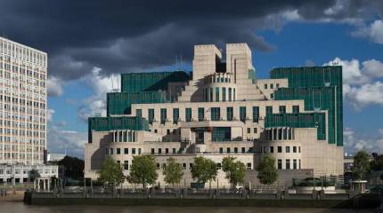 Британский эксперт: Разведка MI6 не может полноценно работать по Китаю из-за нехватки знаний и опыта у агентов