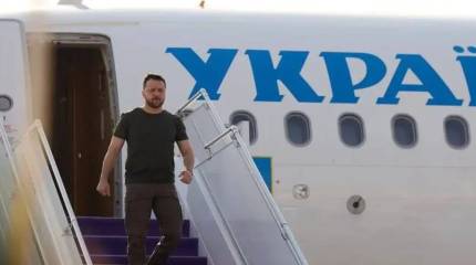 Снова в футболке: Зеленский прибыл в США на встречу с Трампом