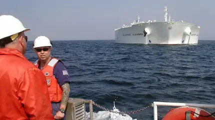 Иран открыл для судов Ормузский пролив «до дальнейшего уведомления»