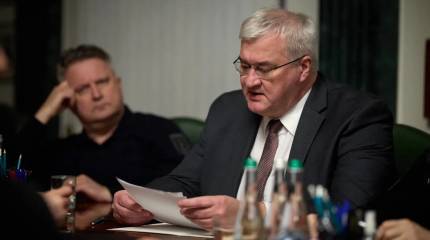 Киев пытается затащить ЕС в переговоры под предлогом «аэропортового перемирия»
