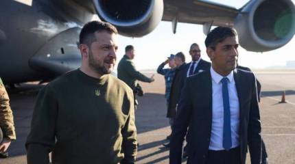 Самолет с президентом Украины Зеленским на борту приземлился в Лондоне